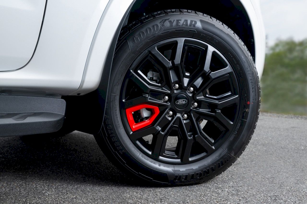 Ford Everest Sport SE